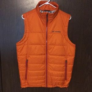Columbia omniheat puffer vest, orange, mens small